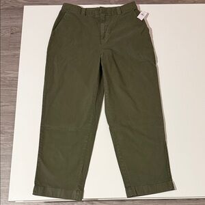 New Gap women’s Straight Up Khaki in Army Green Size 4